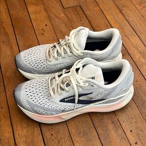 Brooks White and Gray Sneakers